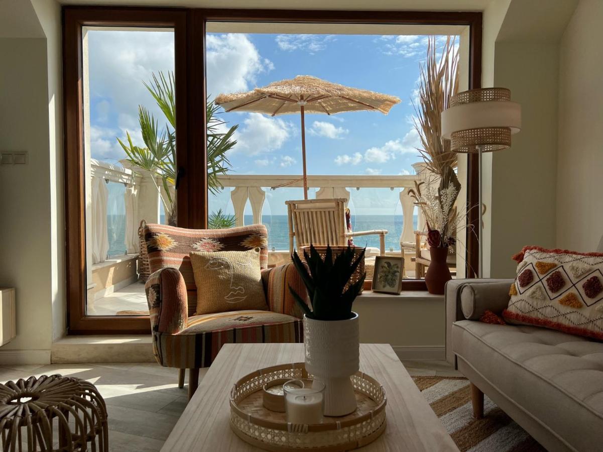 Sky & Sea Apartment